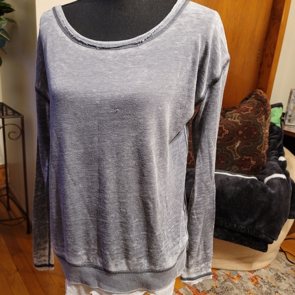 Comfy long Sleeve double layer look Top - Picture 7 of 11
